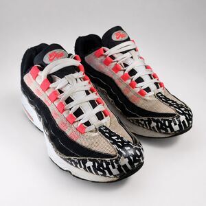 Nike Air Max 95 Just Do It GS Size 7Y Women 8.5 Black Crimson Sneakers